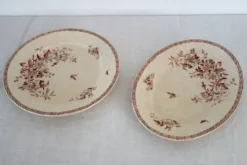 2 plats de service terre de fer Gien modèle Mai vers 1900