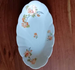3 plats motif fleurs, porcelaine Leclair Limoges France