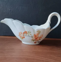 3 plats motif fleurs, porcelaine Leclair Limoges France