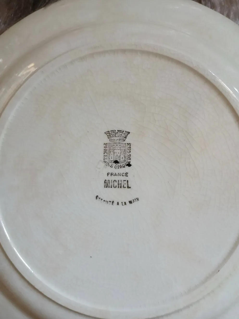 2 plats ronds anciens "Michel " de Gien