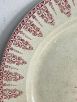 Plat, terre de fer, collection Annam de Gien