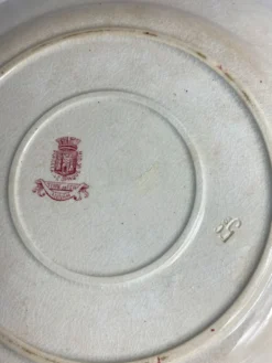 Plat, terre de fer, collection Annam de Gien