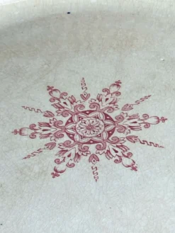 Plat, terre de fer, collection Annam de Gien