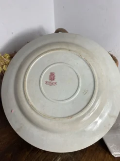 Plat, terre de fer, collection Annam de Gien