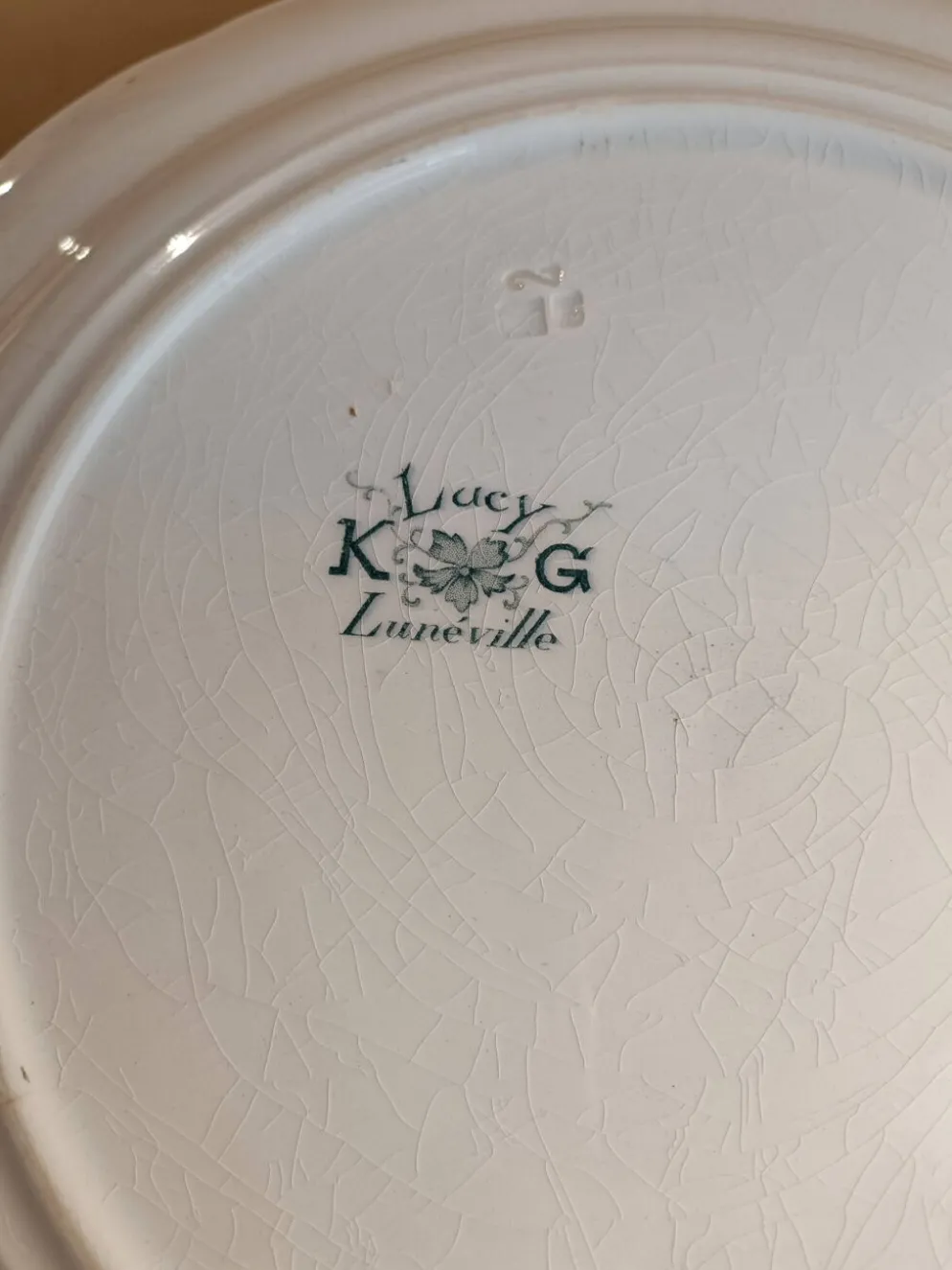 Plat terre de fer Lunéville art nouveau Lucy 1900