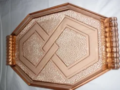 Plat transparent en verre rose art-déco