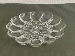 Plat à œufs en verre