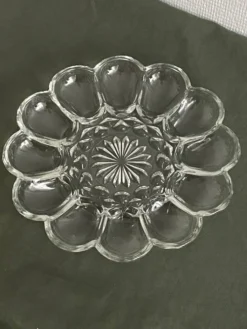 Plat à œufs en verre