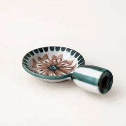 Poêle en céramique par Robert Picault, décoration soleil, années 1960.