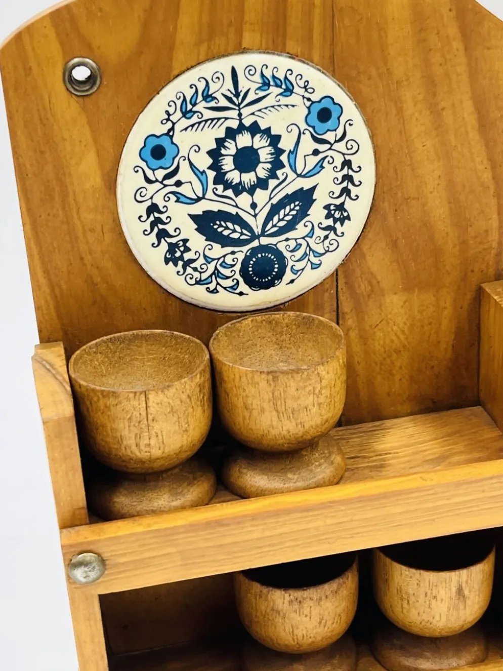 Porte coquetier mural et porte ustensiles en bois