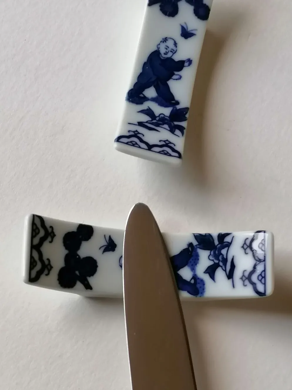 6 porte-couteau porcelaine du Japon