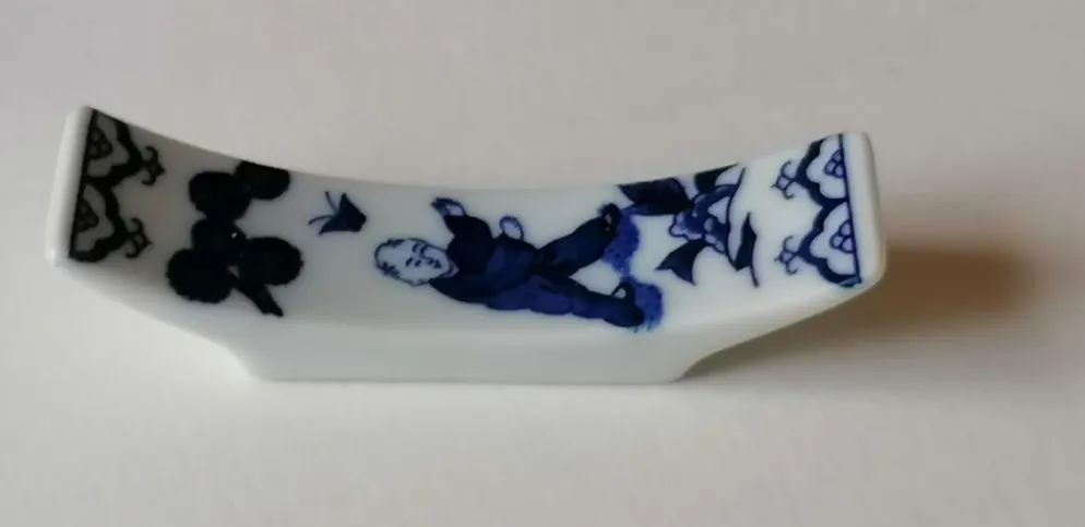 6 porte-couteau porcelaine du Japon
