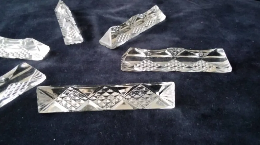 6 Porte couteaus forme triangulaire Cristal au Plomb