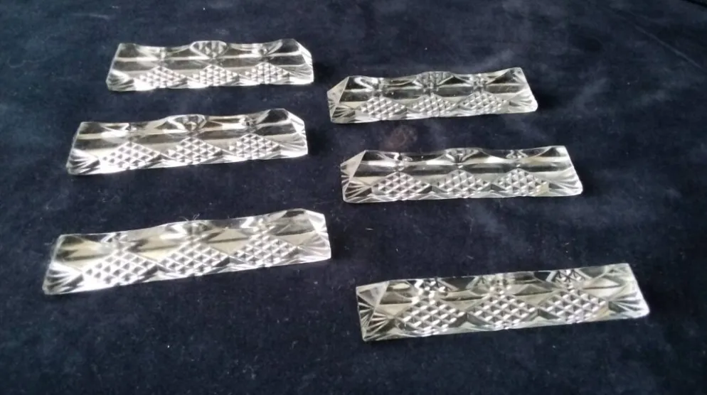 6 Porte couteaus forme triangulaire Cristal au Plomb
