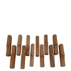 12 porte-couteaux anciens en bois d'olivier