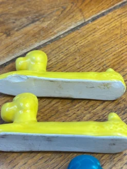 Porte-couteaux caniche en céramique