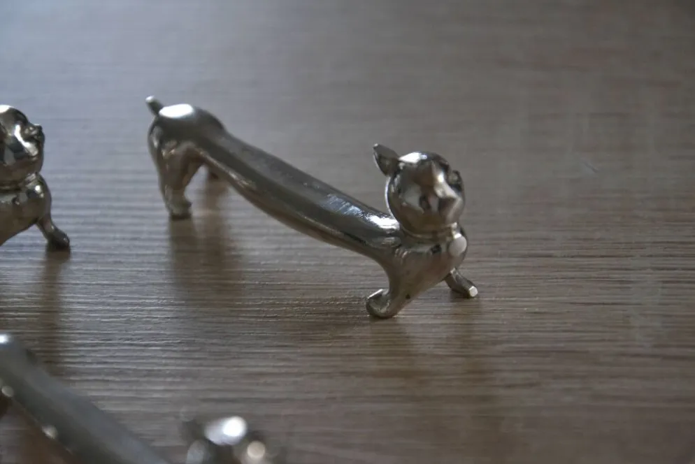 6 porte-couteaux chat en métal argenté