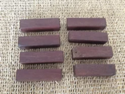 8 porte-couteaux en bois