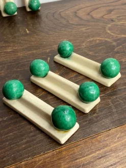 Porte-couteaux en céramique