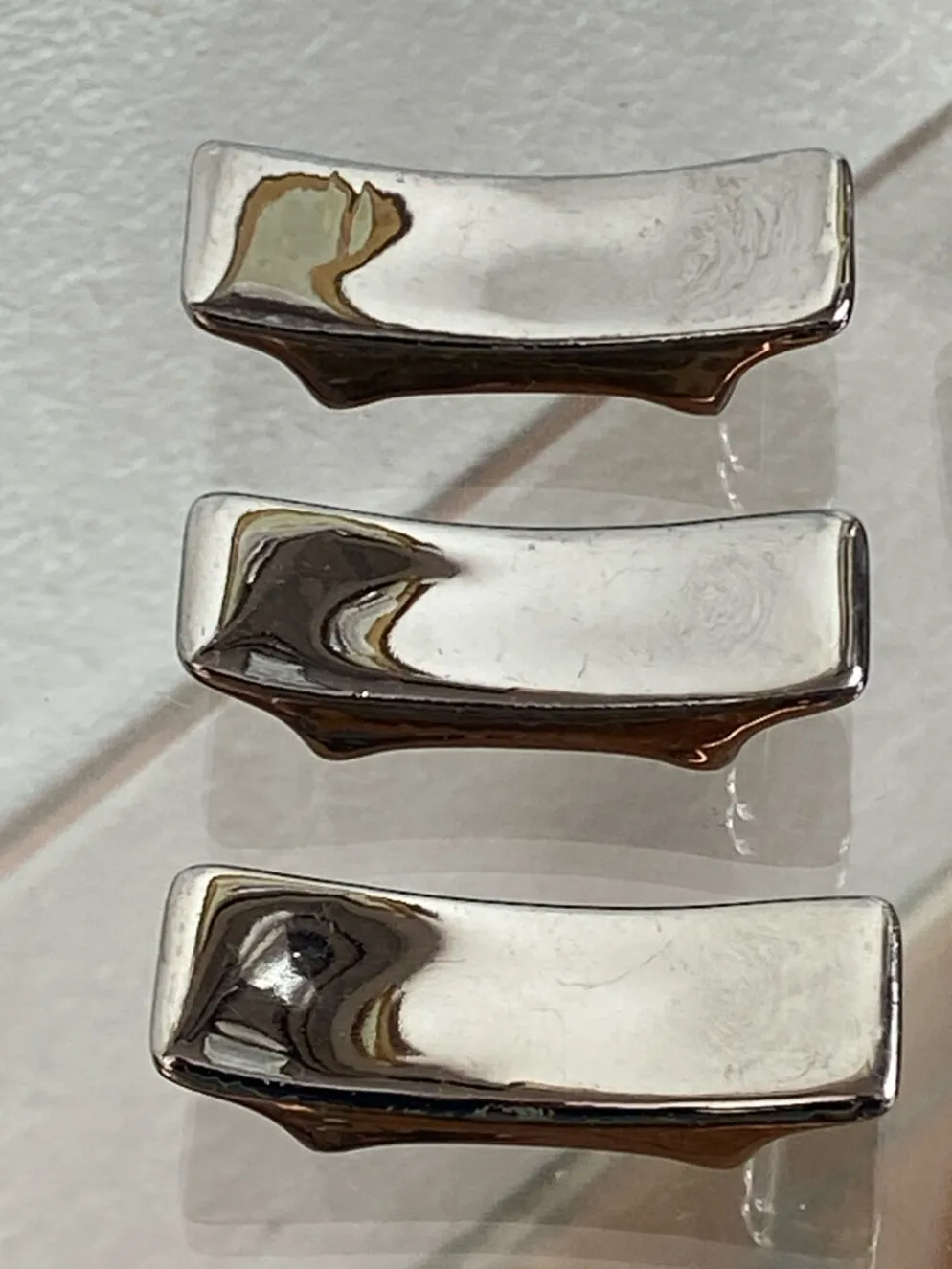 Porte-couteaux en céramique argentée