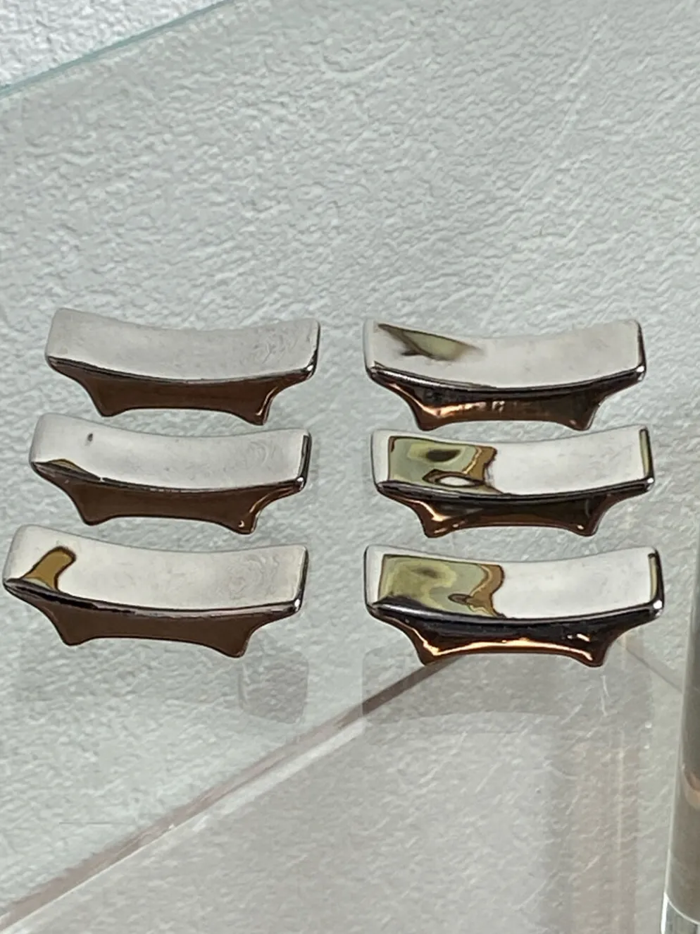 Porte-couteaux en céramique argentée