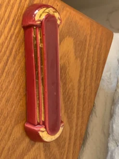 6 porte-couteaux en céramique émaillée bordeaux et liseré or art deco