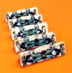 5 porte-couteaux en céramique tunisienne Nabeul, années 1920-1940