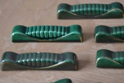 Porte-couteaux en céramique verte