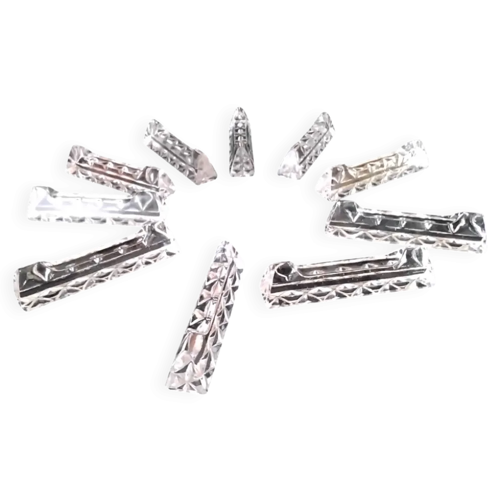 10 porte-couteaux en cristal au plomb de forme triangulaire