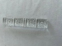 Porte-couteaux en cristal, Motif floral en relief, Art de la table vintage