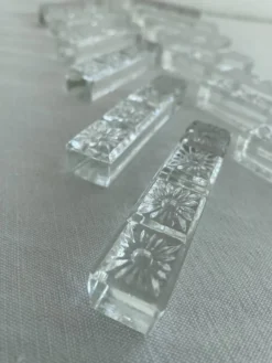 Porte-couteaux en cristal, Motif floral en relief, Art de la table vintage