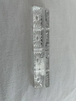Porte-couteaux en cristal, Motif floral en relief, Art de la table vintage