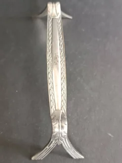 8 porte-couteaux en métal argenté, décor de palmettes, WMF 1880