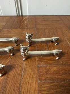 6 porte-couteaux en métal argenté chat