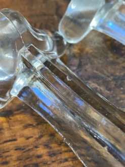 Porte-couteaux en verre