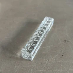 7 porte-couteaux en verre moulé