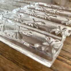 Porte-couteaux en verre moulé, années 50