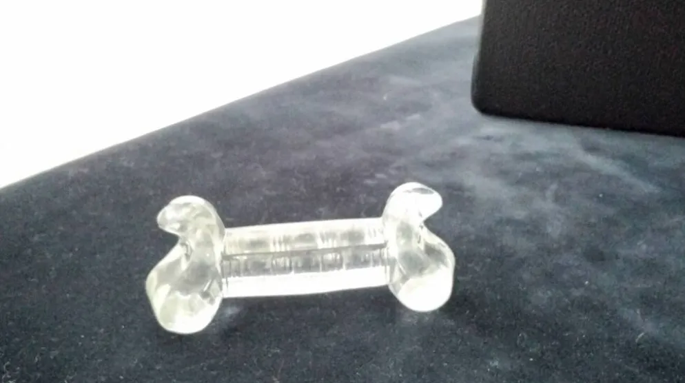 4 porte-couteaux en verre pressé moulé