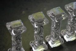 8 porte-couteaux en verre taillé