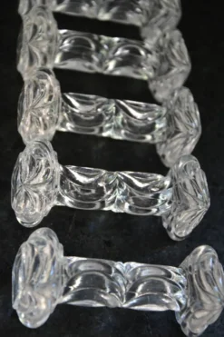 8 porte-couteaux en verre taillé