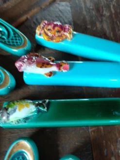 Porte couteaux et dessous de plat art déco