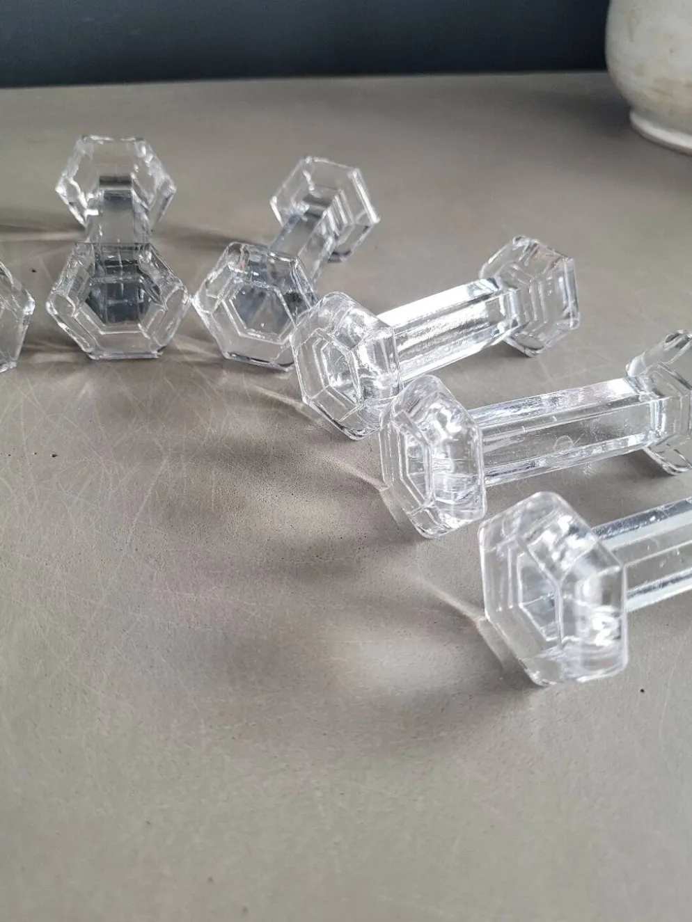 10 porte-couteaux hexagonaux en verre
