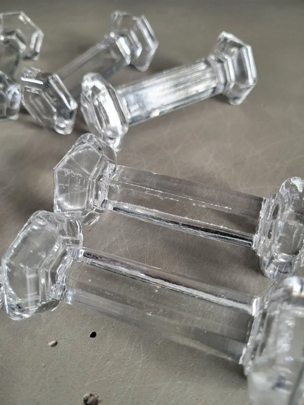10 porte-couteaux hexagonaux en verre