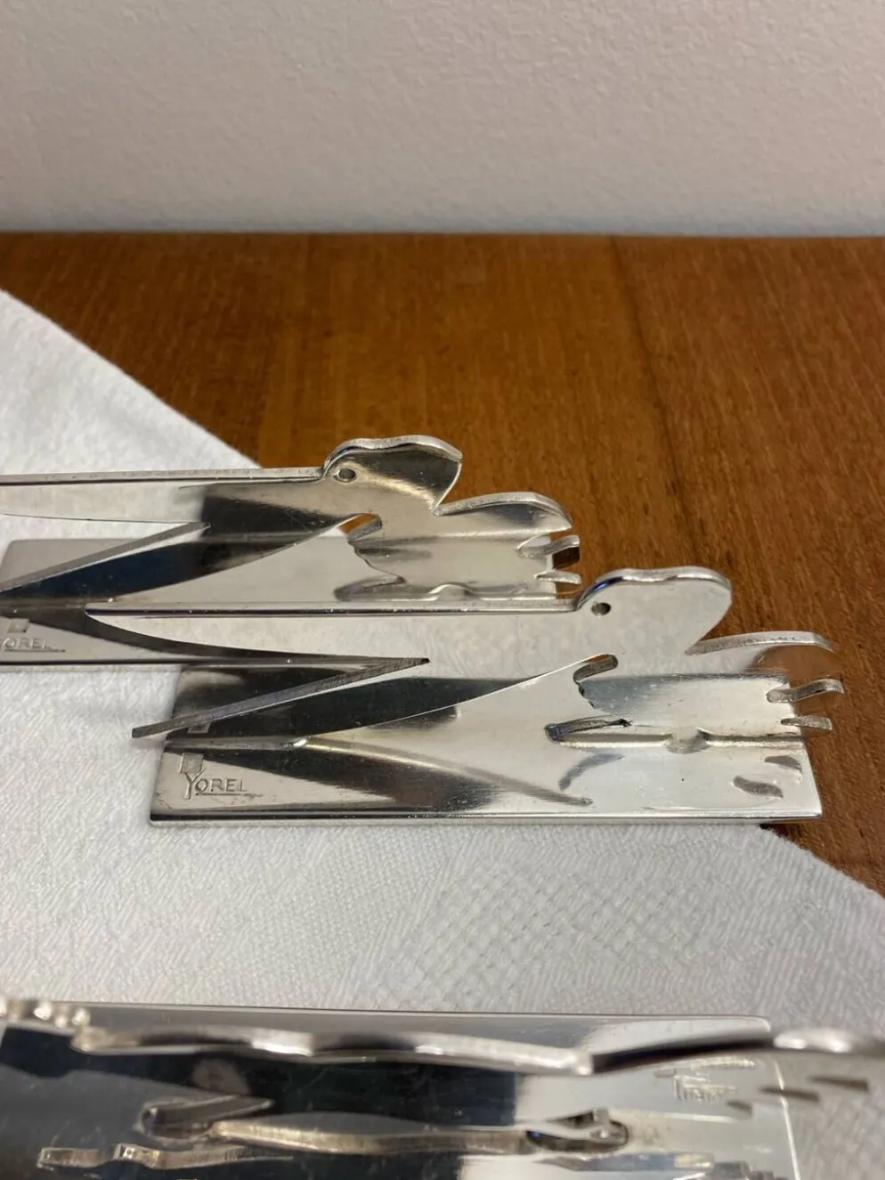 12 porte couteaux métal argenté Art Deco Yorel