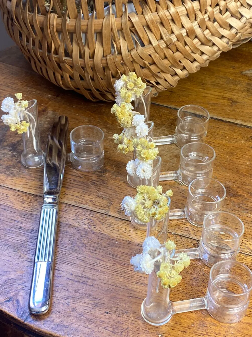 Porte-couteaux, soliflores et bougeoirs en verre soufflé