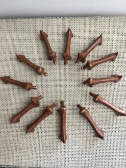 12 porte - couteaux teckel en grès