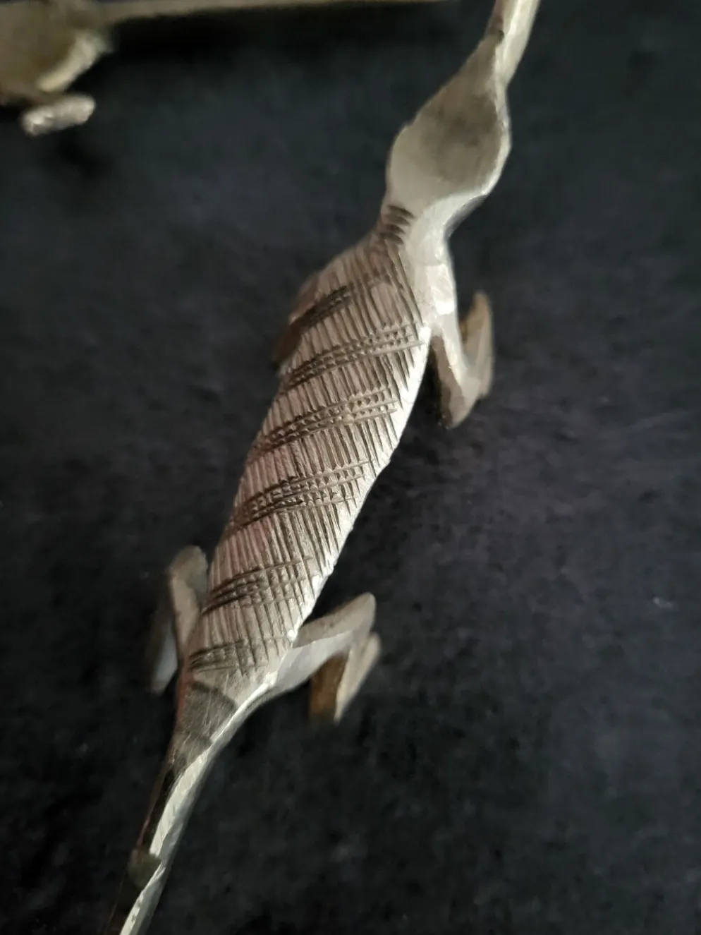 6 porte-couteaux vintage, crocodiles en laiton, en excellent état
