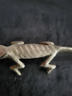 6 porte-couteaux vintage, crocodiles en laiton, en excellent état
