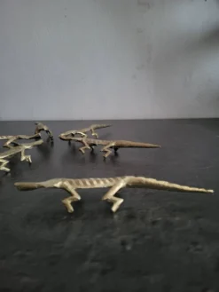 6 porte-couteaux vintage, crocodiles en laiton, en excellent état