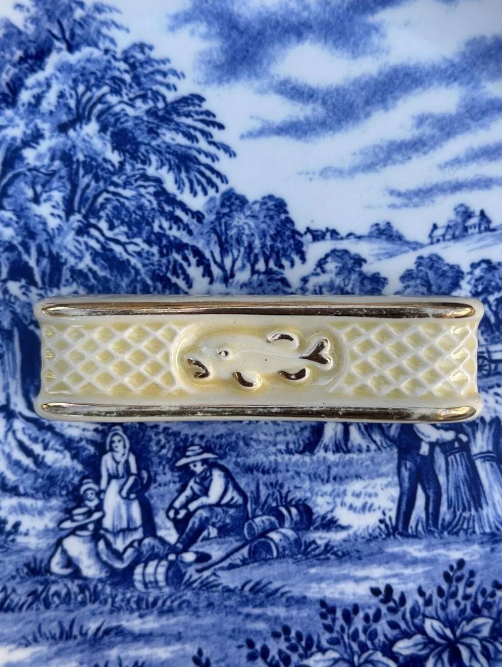 Porte-couteaux Vintage en Céramique Crème et O